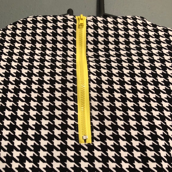 Plaid Long Sleeve with Yellow Zipper - Picture 5 of 5
